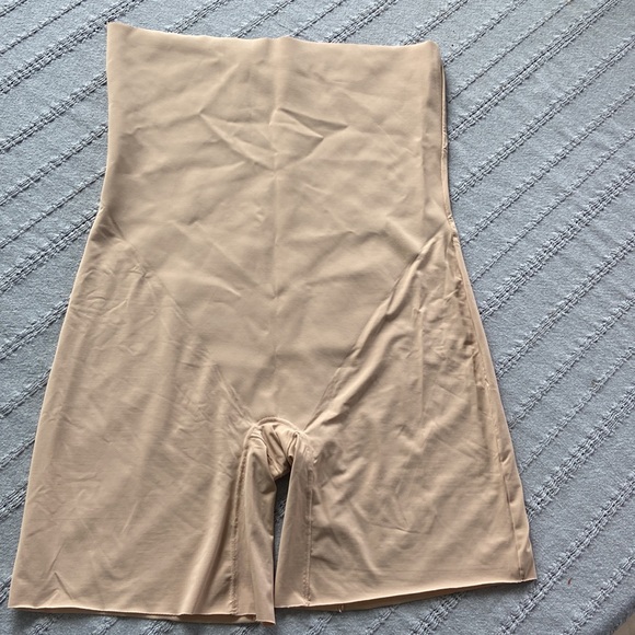 Shapewear - Picture 3 of 3